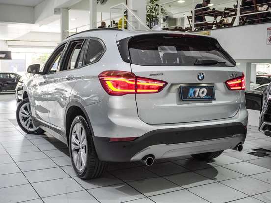 BMW-X1-2.0 16V TURBO ACTIVEFLEX SDRIVE20I 4P AUTOMÁTICO BMW-X1-2017