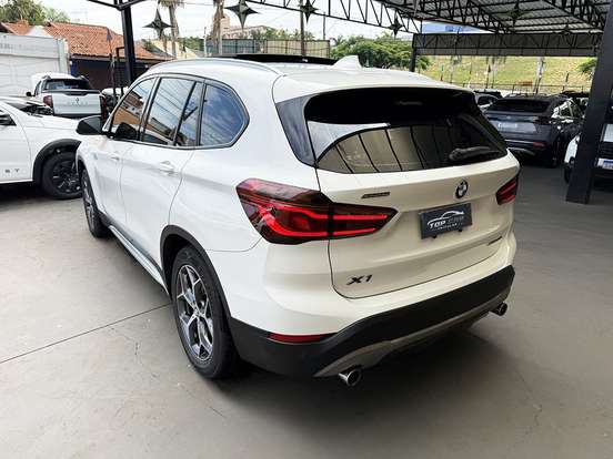 BMW-X1-2.0 16V TURBO ACTIVEFLEX SDRIVE20I GP 4P AUTOMÁTICO BMW-X1-2019