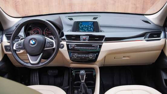 BMW-X1-2.0 16V TURBO ACTIVEFLEX SDRIVE20I X-LINE 4P AUTOMÁTICO BMW-X1-2017