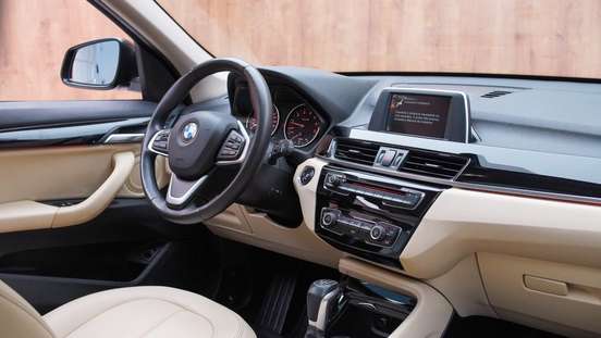 BMW-X1-2.0 16V TURBO ACTIVEFLEX SDRIVE20I X-LINE 4P AUTOMÁTICO BMW-X1-2017