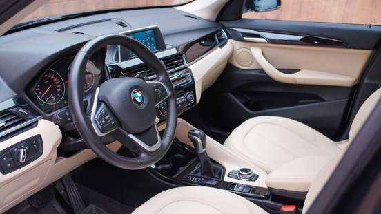 BMW-X1-2.0 16V TURBO ACTIVEFLEX SDRIVE20I X-LINE 4P AUTOMÁTICO BMW-X1-2017