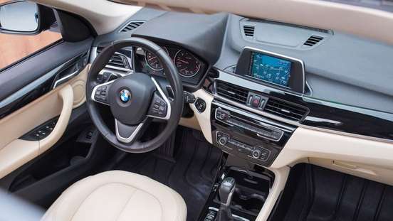 BMW-X1-2.0 16V TURBO ACTIVEFLEX SDRIVE20I X-LINE 4P AUTOMÁTICO BMW-X1-2017