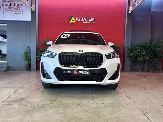 BMW-X1-2022