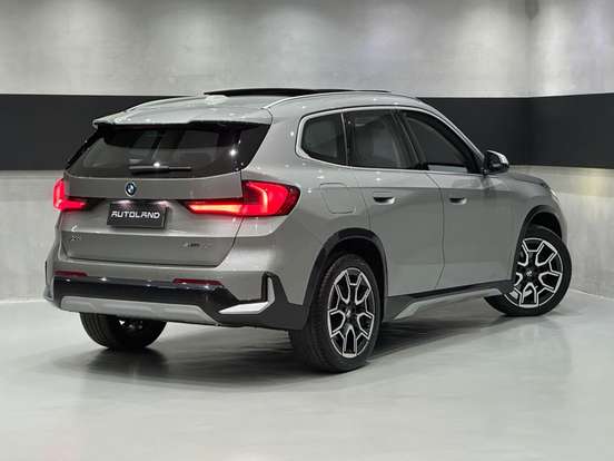 BMW-X1-2.0 16V TURBO GASOLINA SDRIVE20I X-LINE STEPTRONIC BMW-X1-2023