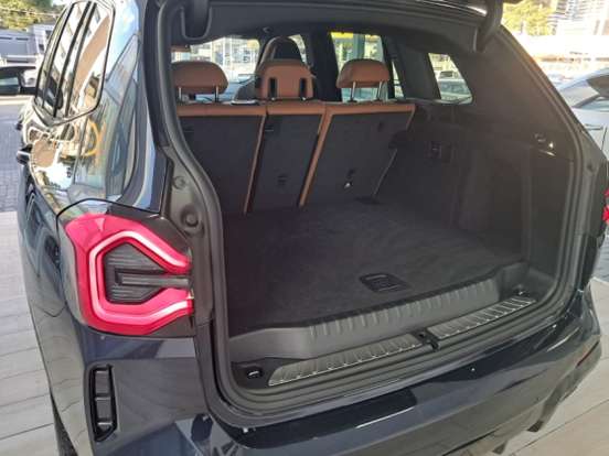 BMW-X3-2022