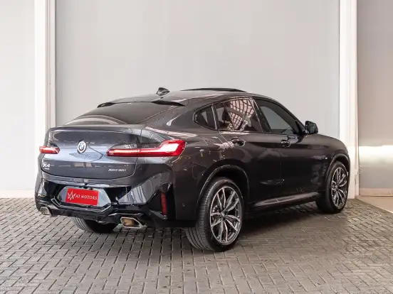 BMW-X4-2024