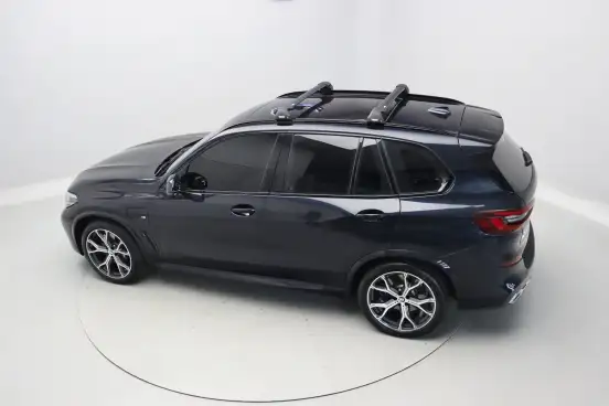 BMW-X5-2020