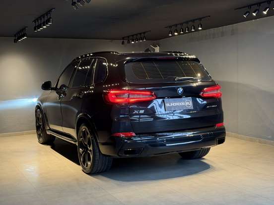 BMW-X5-2019