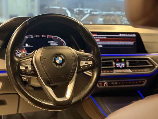 BMW-X5-2019