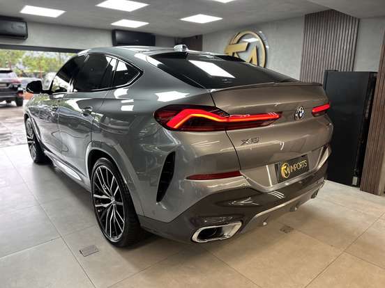 BMW-X6-3.0 TWINPOWER GASOLINA XDRIVE40I M SPORT AUTOMÁTICO BMW-X6-2024