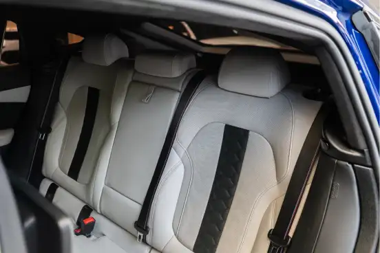 BMW-X6-2022