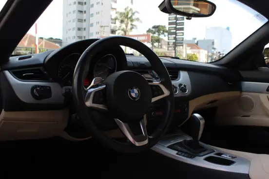 BMW-Z4-2.5 I6 GASOLINA SDRIVE23I AUTOMÁTICO BMW-Z4-2010