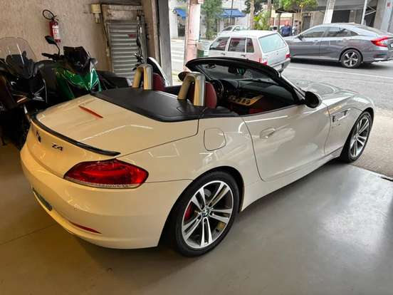 BMW-Z4-2.0 16V TURBO GASOLINA SDRIVE20I AUTOMÁTICO BMW-Z4-2013