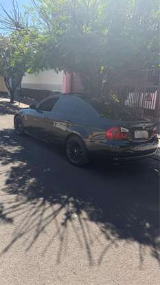 BMW-320i-2008