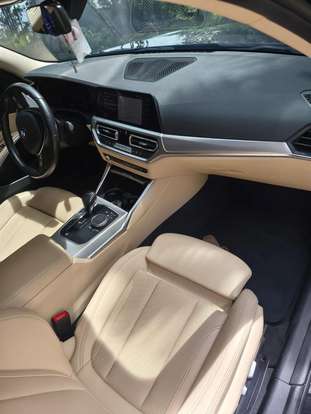 BMW-320i-2021
