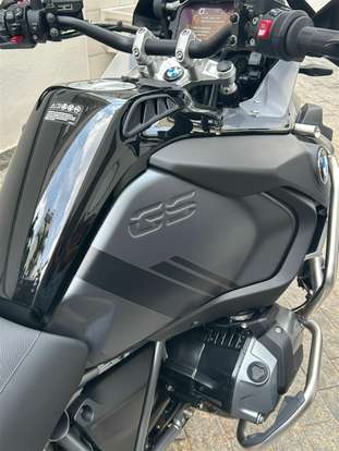 BMW-R 1250 GS ADVENTURE TRIPLE BLACK-2024