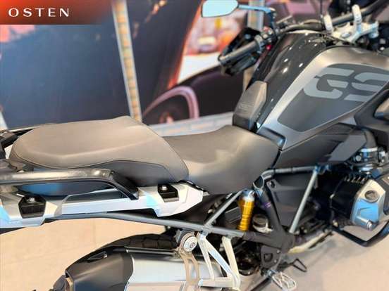 BMW-R 1250 GS PREMIUM TRIPLE BLACK-2021