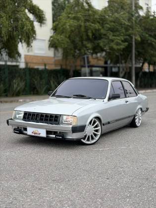 CHEVROLET CHEVETTE 1.6 SL 8V GASOLINA 2P MANUAL