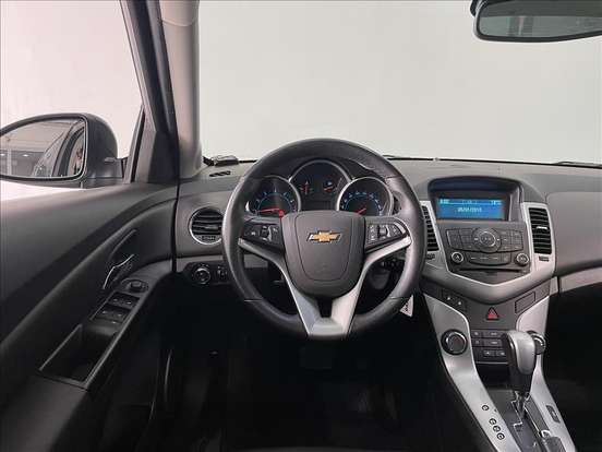 CHEVROLET-CRUZE-2013