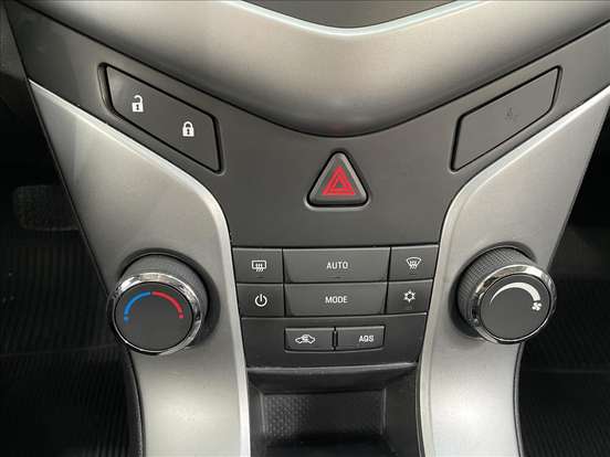 CHEVROLET-CRUZE-1.8 LT 16V FLEX 4P AUTOMÁTICO CHEVROLET-CRUZE-2013