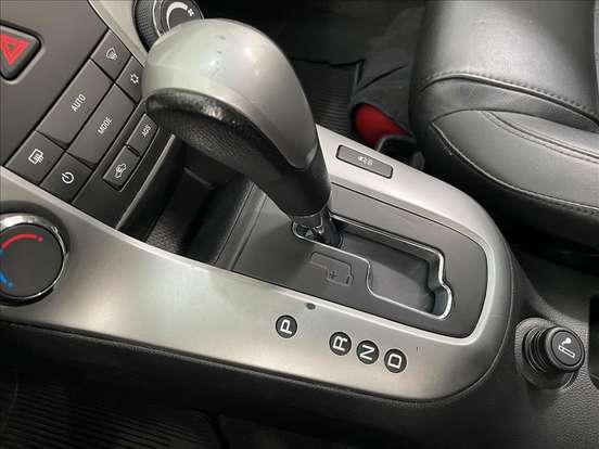CHEVROLET-CRUZE-2013