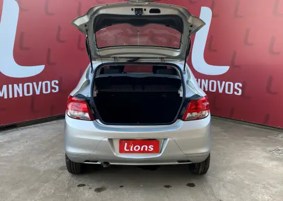 CHEVROLET-ONIX-2018