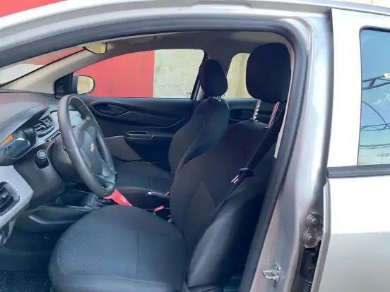 CHEVROLET-ONIX-2018