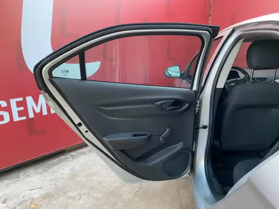 CHEVROLET-ONIX-2018
