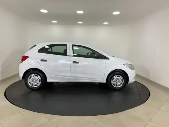 CHEVROLET-ONIX-2016