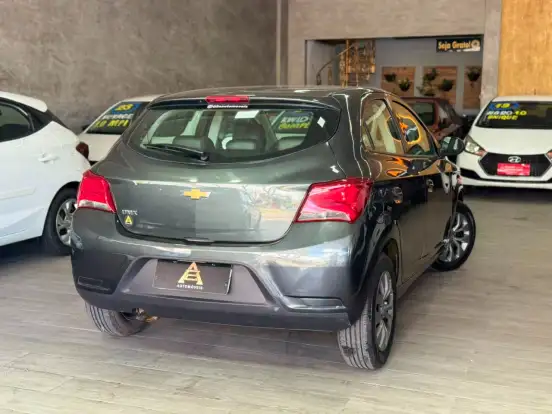 CHEVROLET-ONIX-2019
