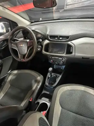 CHEVROLET-ONIX-2016