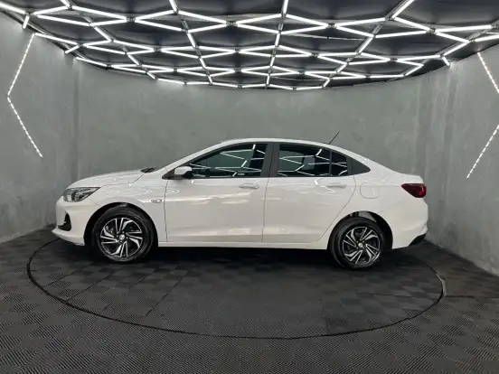 CHEVROLET-ONIX-2024