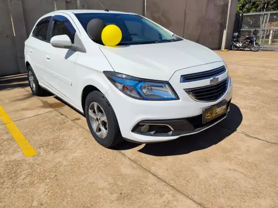 CHEVROLET ONIX 1.4 MPFI LTZ 8V FLEX 4P MANUAL
