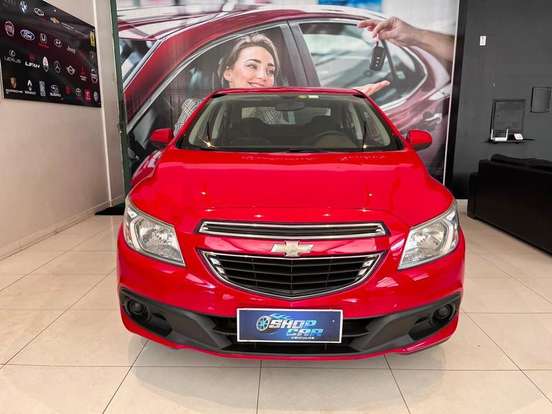 CHEVROLET-PRISMA-2014