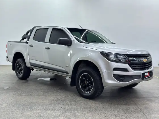 CHEVROLET S10 2.8 LS 4X4 CD 16V TURBO DIESEL 4P MANUAL CHEVROLET S10 2.8 LS 4X4 CD 16V TURBO DIESEL 4P MANUAL