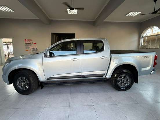 CHEVROLET-S10-2.8 LT 4X4 CD 16V TURBO DIESEL 4P AUTOMÁTICO CHEVROLET-S10-2012