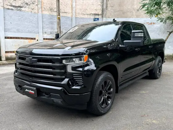 CHEVROLET SILVERADO 5.3 V8 GASOLINA 1500 HIGH COUNTRY 4X4 AUTOMÁTICO CHEVROLET SILVERADO 5.3 V8 GASOLINA 1500 HIGH COUNTRY 4X4 AUTOMÁTICO