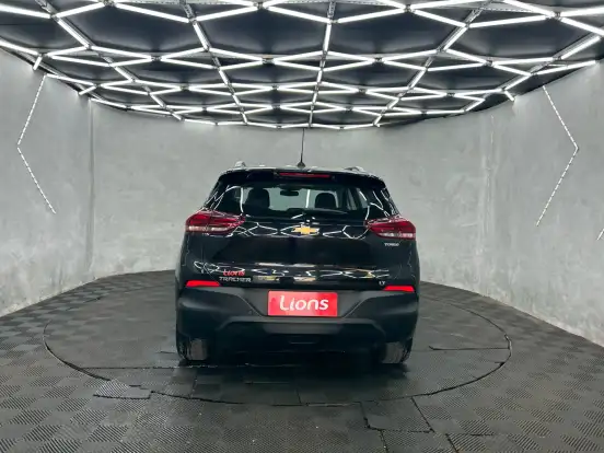 CHEVROLET-TRACKER-2023
