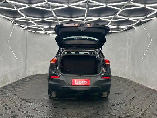 CHEVROLET-TRACKER-2023