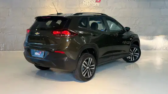CHEVROLET-TRACKER-2023
