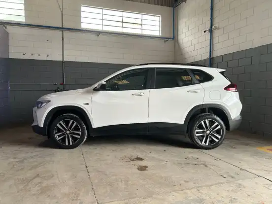 CHEVROLET-TRACKER-2025