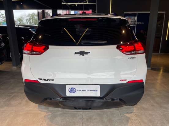 CHEVROLET-TRACKER-2024