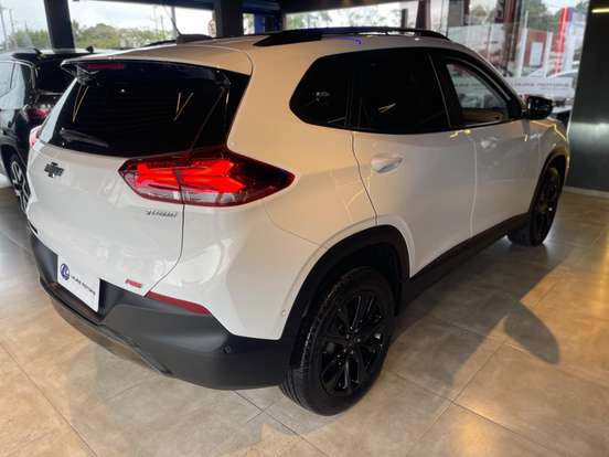 CHEVROLET-TRACKER-2024
