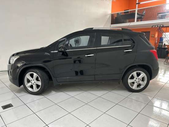 CHEVROLET-TRACKER-2015