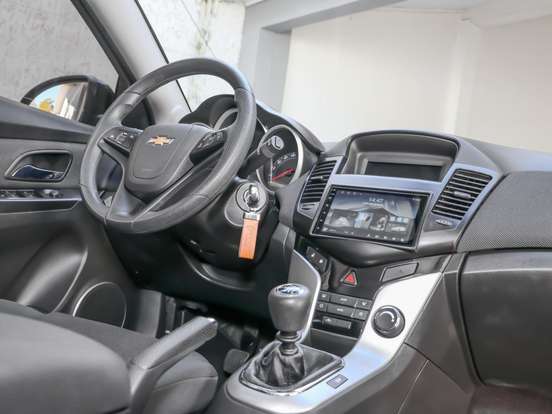 CHEVROLET-CRUZE-2015