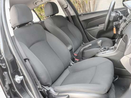 CHEVROLET-CRUZE-1.8 LT SPORT6 16V FLEX 4P MANUAL CHEVROLET-CRUZE-2015