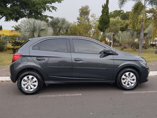 CHEVROLET-ONIX-1.0 MPFI JOY 8V FLEX 4P MANUAL CHEVROLET-ONIX-2018