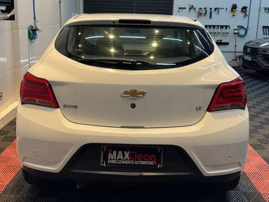 CHEVROLET-ONIX-1.4 MPFI LT 8V FLEX 4P AUTOMÁTICO CHEVROLET-ONIX-2016