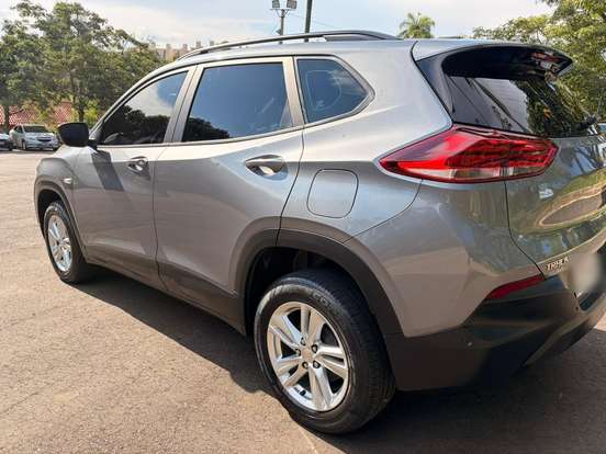 CHEVROLET-TRACKER-2022
