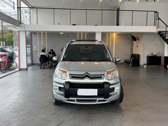 CITROËN-C3-1.6 EXCLUSIVE 16V FLEX 4P AUTOMÁTICO CITROËN-C3-2014